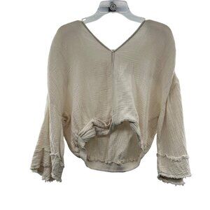 Entro Women's Textured Long Sleeve Crop Top Cream Size Medium Frayed